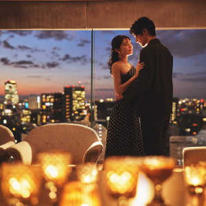 ロマンティックなナイトパーティの開催も可能。窓からの景色が特別な時間へといざないます。|名古屋観光ホテルの写真(34798015)