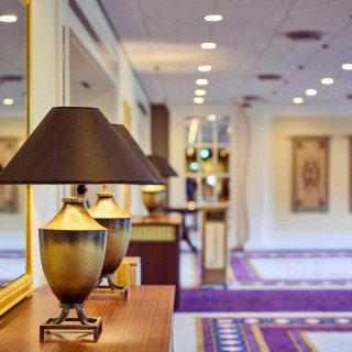 ゲストの待つ待合スペースは披露宴会場毎にプライベートでご用意。