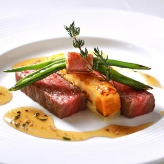 【月1プレミアムフェア】プラザ伝統の3皿無料試食×感動挙式
