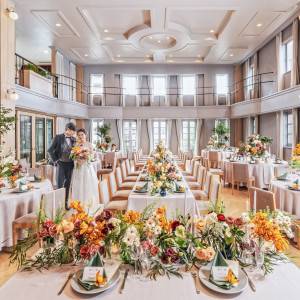 天井高があり自然光差し込む開放的な空間|京都ノーザンチャーチ北山教会の写真(55472908)