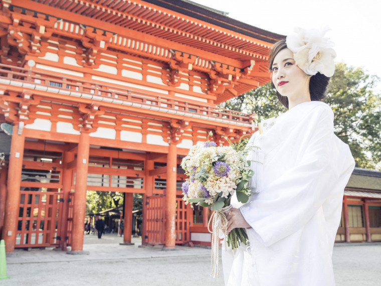 世界遺産、下鴨神社での格式高い親善結婚式のご案内も可能！