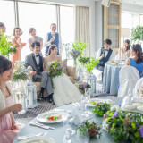 ソファーでゆったりと寛ぎながらゲストと一緒に笑顔があふれるひとときを。