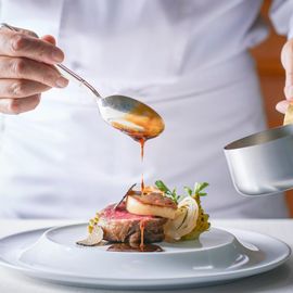 ＼10名～29名邸宅貸切OK／リニューアル挙式&家族婚×贅沢試食会