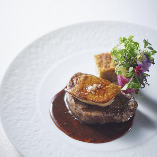 牛フィレ肉とフォアグラを使用した「ロッシーニ」。試食フェアで味を確かめてみて。