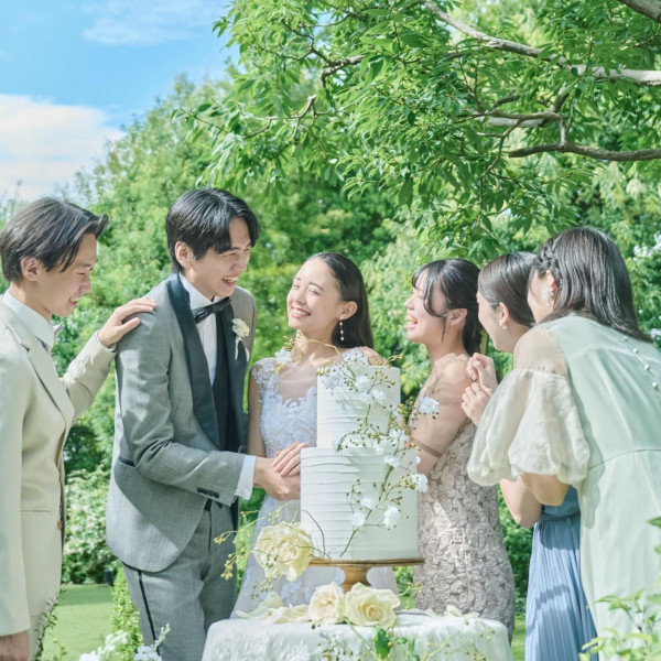 ガーデンでケーキ入刀も叶う♪