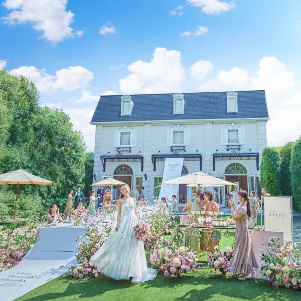 リニューアル記念【カラードレス全額OFF(定価35万円迄)】