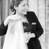 花嫁の好みをもとに、似合うスタイルを提案