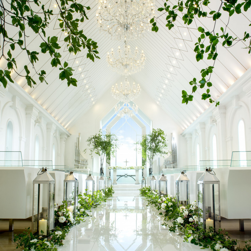 プレシャスモーメント チャペル限定 地球上で最も貴重な場所 松阪市のチャペルが自慢の結婚式場特集