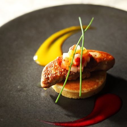 シンプルな盛り付けもひと手間を加えて味はもちろんのこと華やかな盛付けにもシェフのこだわりが|華王殿　KAODENの写真(4632785)