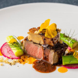 【ご来館特典】ホテルペア食事券プレゼント