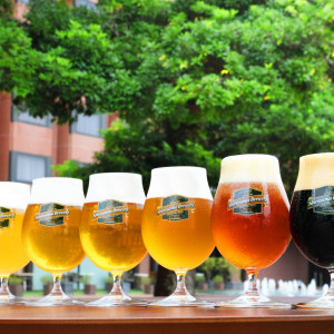 鹿児島のめぐみを活かした贅沢なクラフトビール。城山ブルワリーのエールは、日本人の舌に合うように、原料・麦芽比率・製造方法の全てにおいてこだわり抜いた贅沢なクラフトビールで|SHIROYAMA HOTEL kagoshima（城山ホテル鹿児島）の写真(19935073)