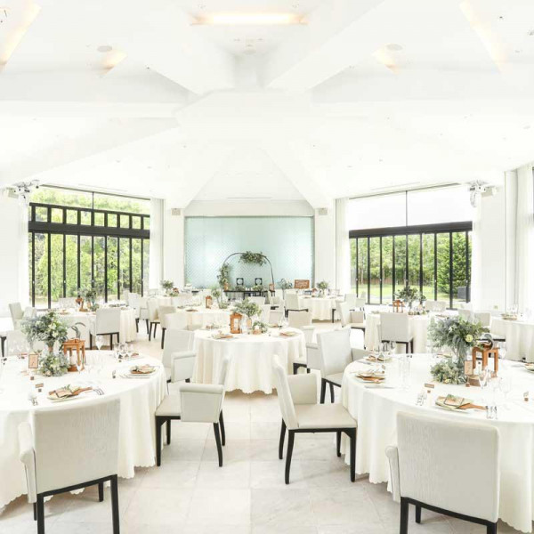 衣裳代や会場費が無料の12大特典をプレゼント♪