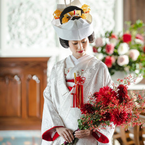 白無垢姿の古式ゆかしい花嫁も、 色打掛や引き振袖姿もお洒落に演出してくれる|横浜迎賓館の写真(25968596)