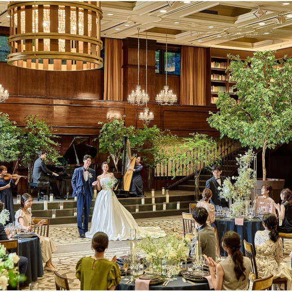 挙式会場はもちろん披露宴会場もゆったり使える