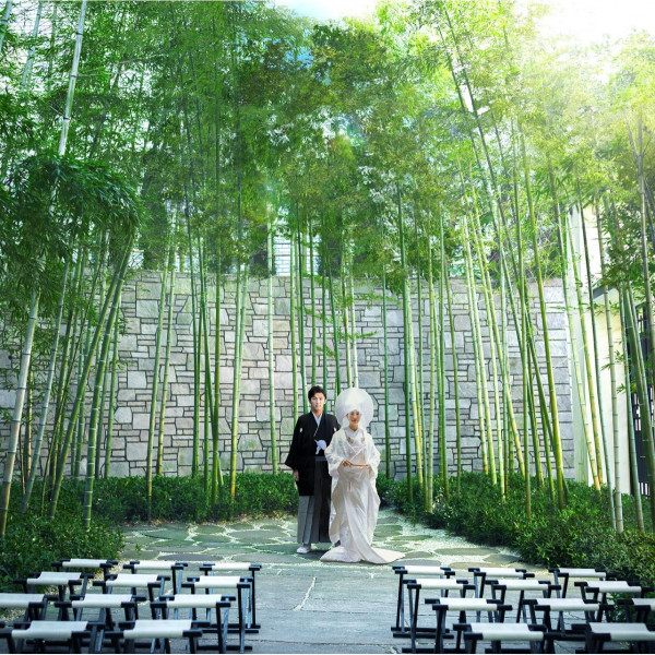 【本格神社式】【館内神殿】【和装人前式】【竹林挙式】など4つのスタイルから挙式が選べる！