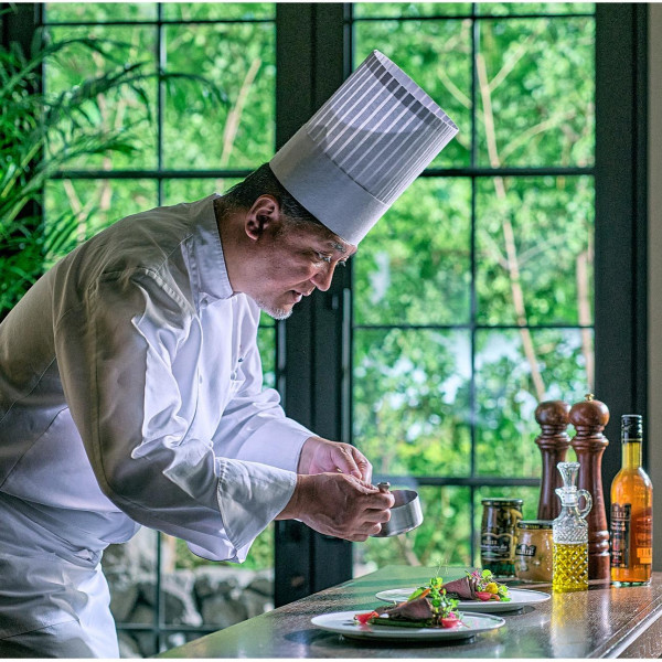 旬の食材を使用したお料理やお酒でのおもてなしを叶える少人数限定プラン