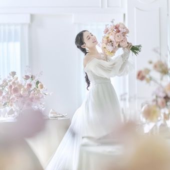 ときめき溢れる空間で叶う、可愛いフォトウェディング