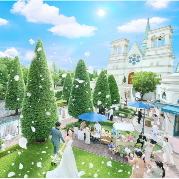 セレモニー後にプライベートガーデンで軽食のご用意も可