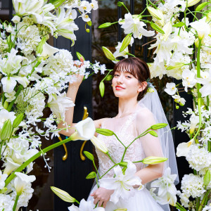 花に囲まれたガーデンウェディング|ザ クラブ オブ エクセレントコーストの写真(30125757)