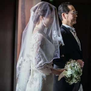 一歩一歩歩むほどに、花嫁となる実感が深まってゆくことでしょう。|グランドホテル浜松の写真(9224203)