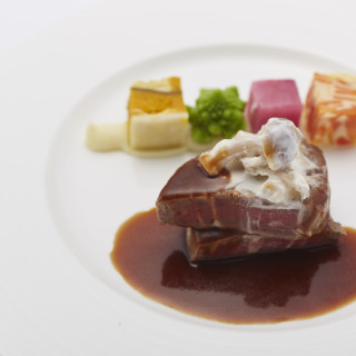 【肉料理】国産牛フィレ肉と旬野菜 茸のフリカッセ添え 赤ワインソース