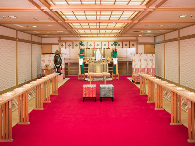 【五社神社諏訪神社の祭神を祀る本格神殿“長生殿”】挙式会場のご案内