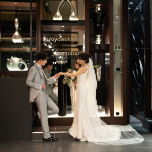 純白のドレスには合うタキシードを|THE MORRIS (みしまプラザホテル)の写真(31412962)