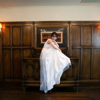 純白のウエディングドレスが花嫁をより美しく魅せる