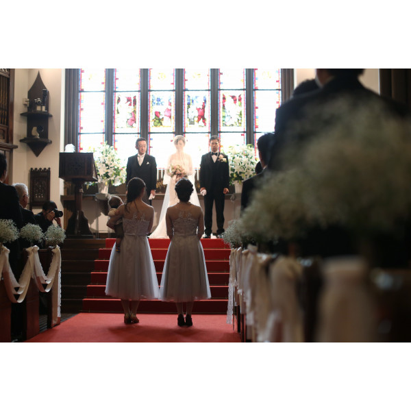 お揃いの衣裳 リストレットでお洒落なブライズメイド演出を St Margaret Wedding セント マーガレット ウエディング ウエディングパーク