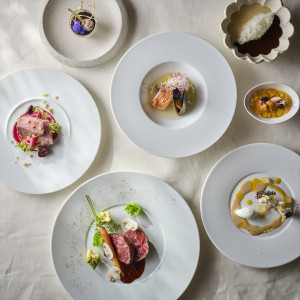 厳選された素材を使用し「ジュ・ド・フレンチ」をコンセプトに、フランス料理の「ジュ＝素材の旨味（出汁）」にこだわった料理の数々。|ST.MARGARET WEDDING（セント・マーガレット ウエディング）の写真(49811715)