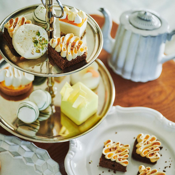 ［公式HP限定］ウェディングケーキ(1,100円)×人数分をプレゼント