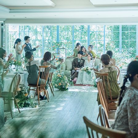明るい陽光に包まれたリラックススタイル|ST.MARGARET WEDDING（セント・マーガレット ウエディング）の写真(44049127)