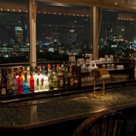 ホテル内のバーカウンターで落ち着いた大人な時間を|ホテルニューオータニ大阪の写真(935135)