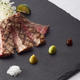 国産牛ロース肉のお刺身風ステーキ