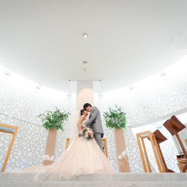 【チャペル重視の方必見】光に包まれる上質なチャペルでのウエディング