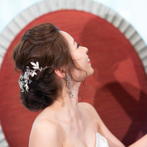 専属のスタイリストが新婦様らしいヘアメイクをご提案|シティプラザ大阪 HOTEL&SPAの写真(7729907)