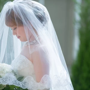挙式では潔いアップスタイルで清らかさを|シティプラザ大阪 HOTEL&SPAの写真(7649296)