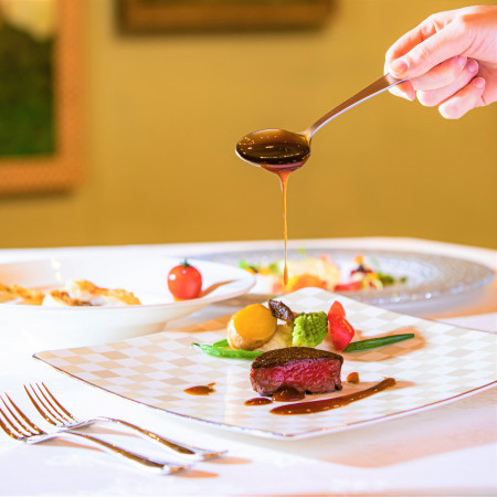 シェフ自慢のコース料理