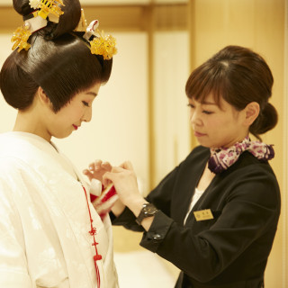 【美しい日本の花嫁】は、伝統を尊びながら、トレンドやお好みも取り入れて。
