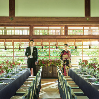 高貴な雰囲気を存分に生かしながら、様々な趣のコーディネートをご提案いたします。