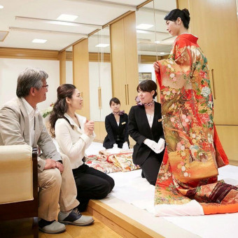 上質な逸品揃いからの衣裳選びはご家族の楽しみでもあります