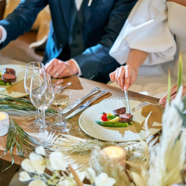 《初見学にオススメ!》豪華コース試食×会場見学×人気演出体験