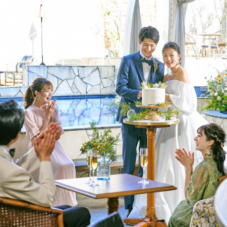 -1F◇ヴァンヴェール-専用プール付き会場で多彩な演出が可能