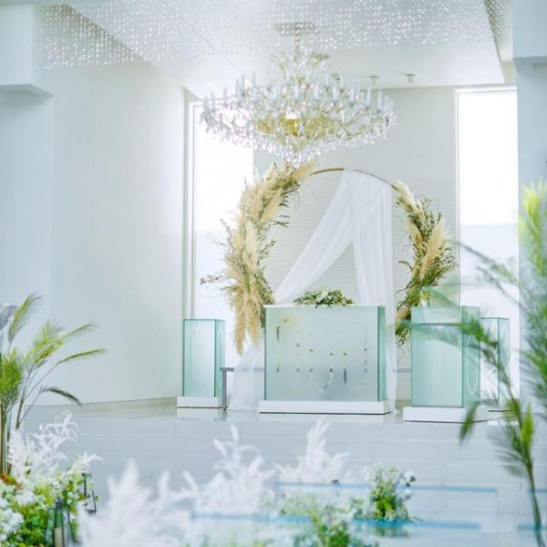 透明感あふれる空間で、想いを形に