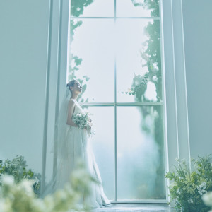 白基調のチャペルは花嫁の無垢を表します|パークサイドハウス大阪の写真(30581110)