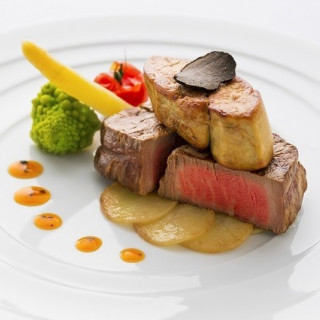 人気NO.1メニューのお肉料理試食プレゼント!