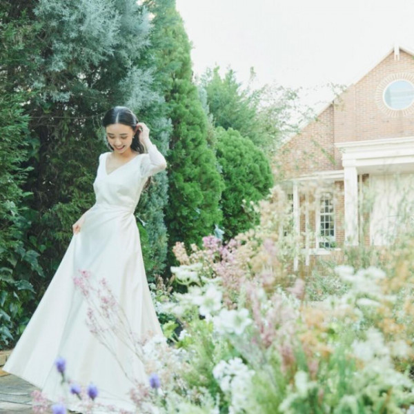 【ドレス＆タキシード17万円オフ】お気に入りの1着で思い出に残る一日を