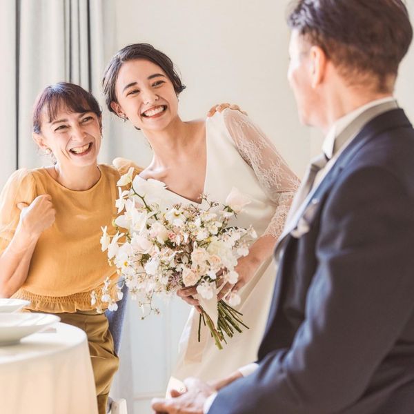 《結婚式必須アイテムより最大90万円優待！》
