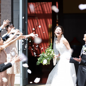 ゲストと笑顔あふれる結婚式|ホテルブエナビスタの写真(38768643)