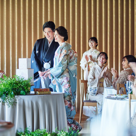 庭園を眺める会場やプライベートテラス付きの会場など、個性豊かな披露宴会場がおふたりの特別な一日を彩ります